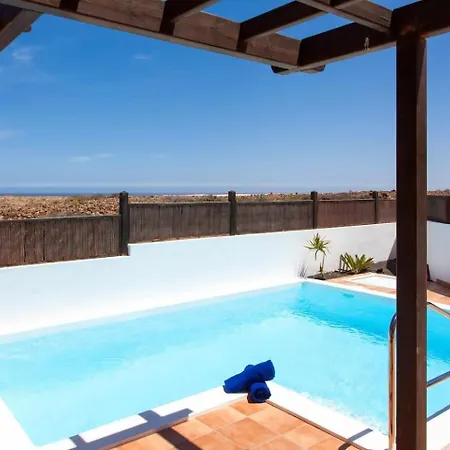 Emma Private Pool Wifi Fibra Minigolf Villa Corralejo