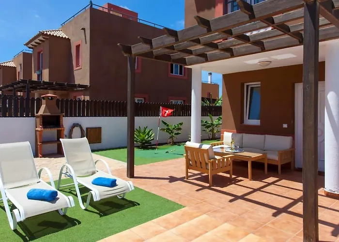 Emma - Private Pool Wifi Fibra Mini-golf Villa Corralejo